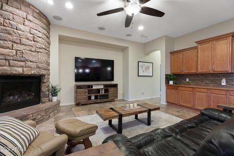 2019 W Spur Dr, Phoenix, AZ 85085 photo 13