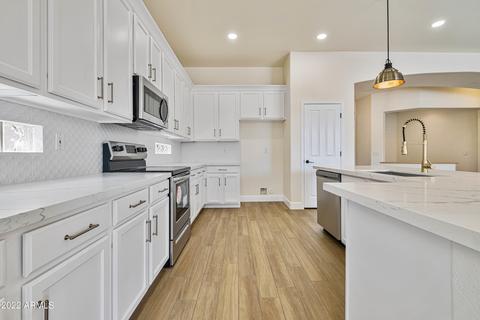951 E Taurus Pl, Chandler, AZ 85249 photo 10