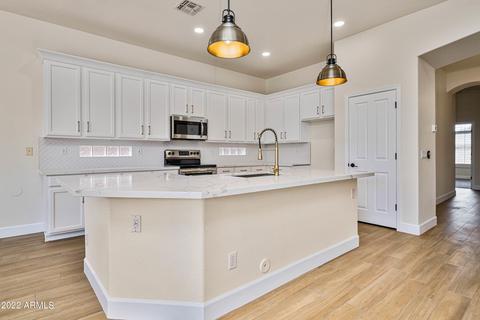 951 E Taurus Pl, Chandler, AZ 85249 photo 8