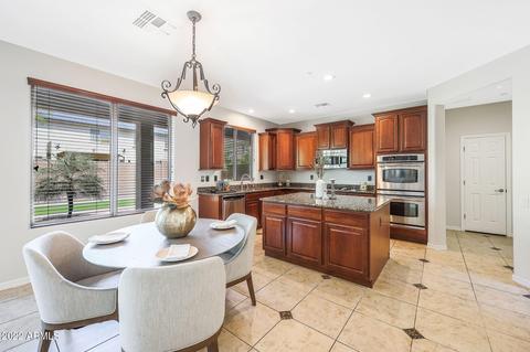 4946 W Tether Trl, Phoenix, AZ 85083 photo 9