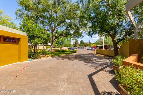 620 E Harmont Dr, Phoenix, AZ 85020 photo 6