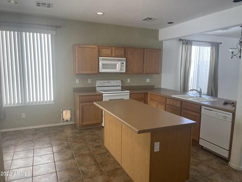 7014 E Kiva Ave, Mesa, AZ 85209 photo 3