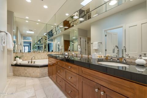 5771 N Echo Canyon Cir, Phoenix, AZ 85018 photo 28