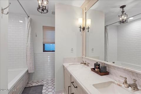 5837 N 46th Pl, Phoenix, AZ 85018 photo 23