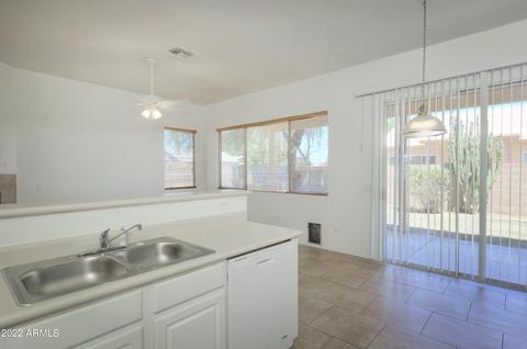 2896 E Michelle Way, Gilbert, AZ 85234 photo 12
