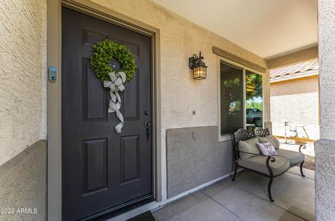 8437 E Milagro Cir, Mesa, AZ 85209 photo 2