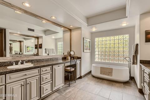 3731 E Mission Ln, Phoenix, AZ 85028 photo 20