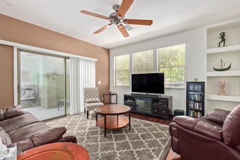 4373 E Morrow Dr, Phoenix, AZ 85050 photo 6