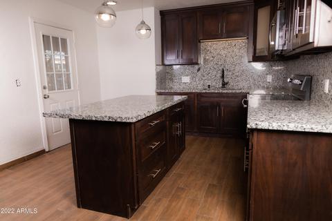 4439 S 8th Pl, Phoenix, AZ 85040 photo 9