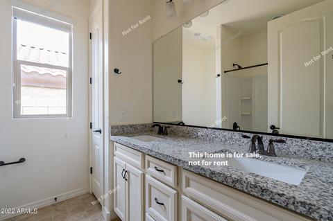 3818 E Branham Ln, Phoenix, AZ 85042 photo 6