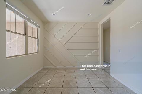 3818 E Branham Ln, Phoenix, AZ 85042 photo 10