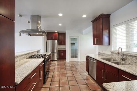 5110 E Verde Ln, Phoenix, AZ 85018 photo 2