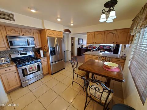 855 E Desert Ave, Apache Junction, AZ 85119 photo 4