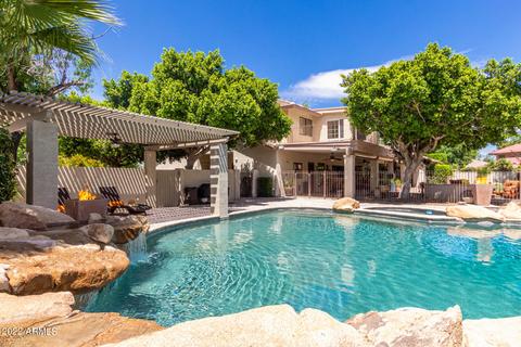 149 E Palomino Dr, Tempe, AZ 85284 photo 1