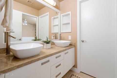 3225 E Tonto Ln, Phoenix, AZ 85050 photo 16