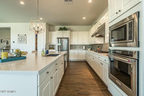3884 E Alameda Ln, Gilbert, AZ 85298 photo 9