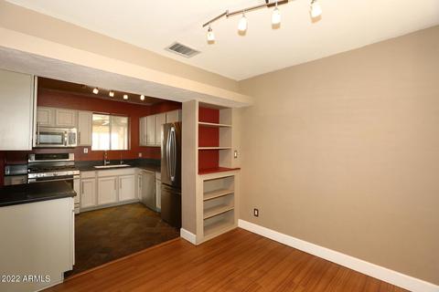 3833 N 33rd St, Phoenix, AZ 85018 photo 9