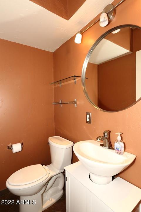 3833 N 33rd St, Phoenix, AZ 85018 photo 13