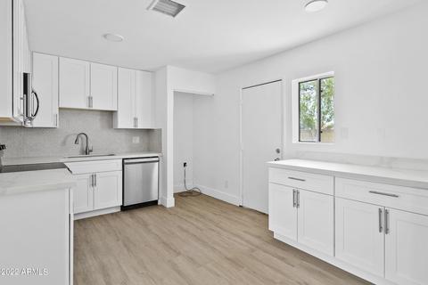 4359 E Nancy Ln, Phoenix, AZ 85042 photo 4