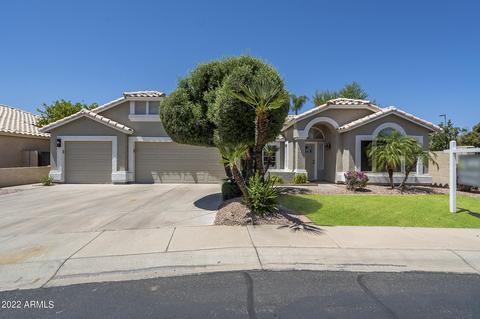 904 S Dolphin Dr, Gilbert, AZ 85233 photo 1