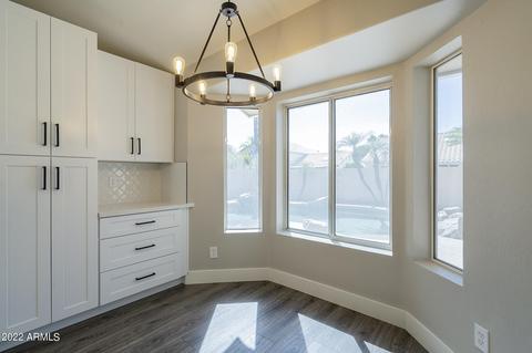 904 S Dolphin Dr, Gilbert, AZ 85233 photo 9