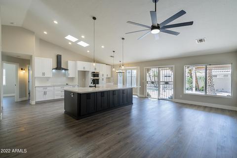 904 S Dolphin Dr, Gilbert, AZ 85233 photo 4