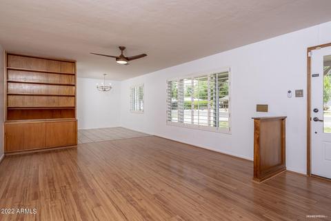 3751 E Clarendon Ave, Phoenix, AZ 85018 photo 2