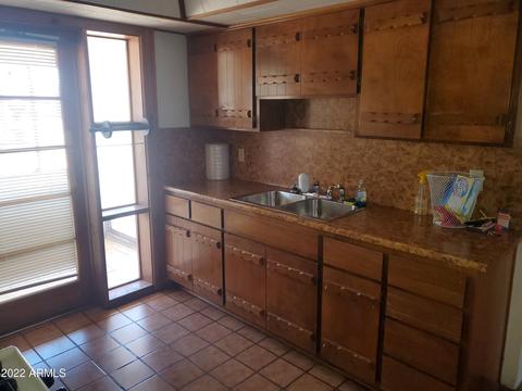 4547 W Mitchell Dr, Phoenix, AZ 85031 photo 12