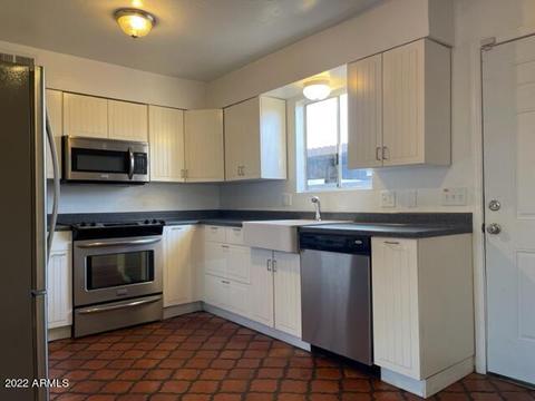 4569 N 26th Dr, Phoenix, AZ 85017 photo 1