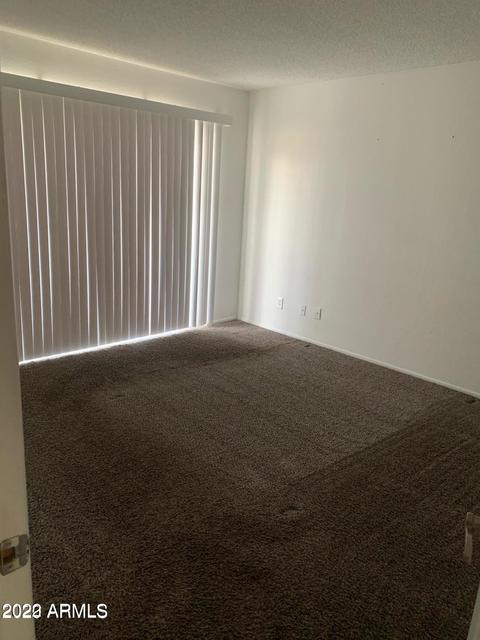 8154 W Heatherbrae Dr, Phoenix, AZ 85033 photo 4