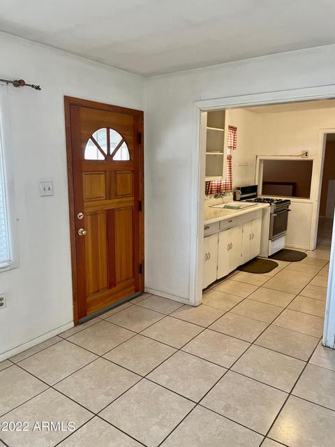 41 E Raymond St, Phoenix, AZ 85040 photo 8