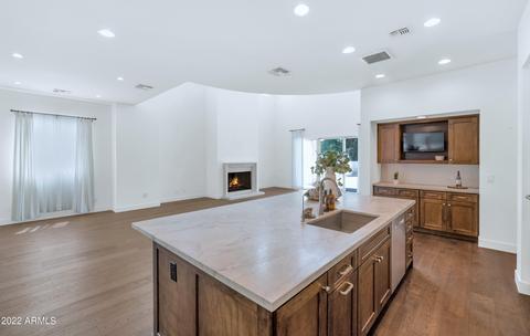 3911 E Sheila Ln, Phoenix, AZ 85018 photo 7