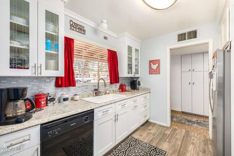4007 E Montecito Ave, Phoenix, AZ 85018 photo 6