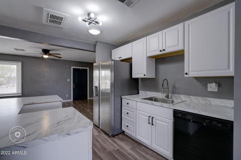 9049 N 2nd Dr, Phoenix, AZ 85021 photo 10