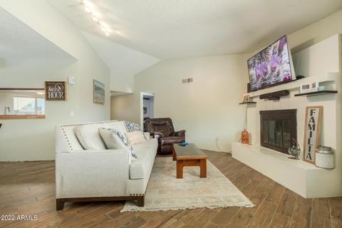 609 S 35th Pl, Mesa, AZ 85204 photo 3