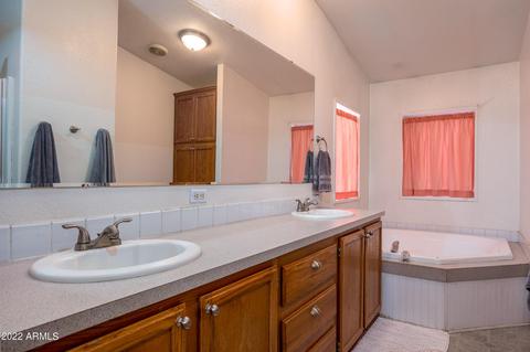 3690 Timberlake Dr, Overgaard, AZ 85933 photo 21