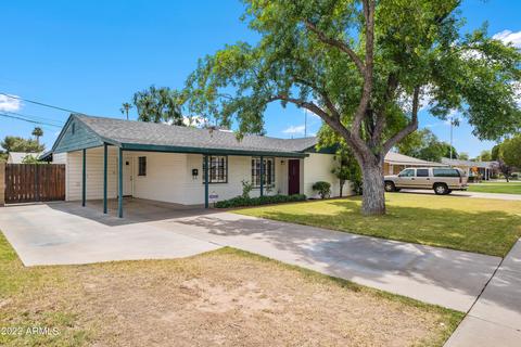 933 E Berridge Ln, Phoenix, AZ 85014 photo 2