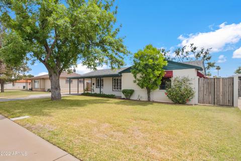 933 E Berridge Ln, Phoenix, AZ 85014 photo 3