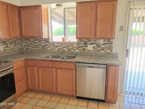 3635 E Beverly Ln, Phoenix, AZ 85032 photo 14