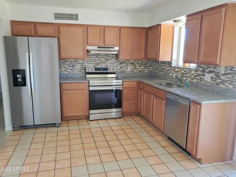 3635 E Beverly Ln, Phoenix, AZ 85032 photo 12
