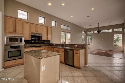 4915 E Patrick Ln, Phoenix, AZ 85054 photo 14