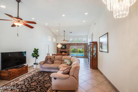 2216 E Sahuaro Dr, Phoenix, AZ 85028 photo 4