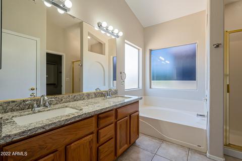 2546 E Taro Ln, Phoenix, AZ 85050 photo 33