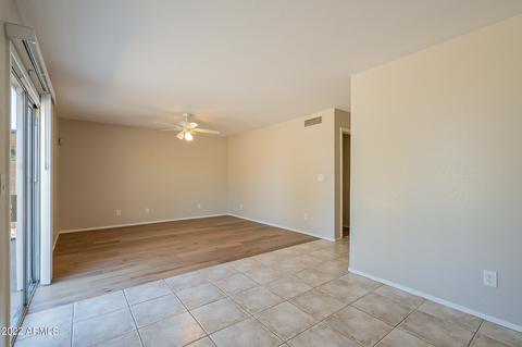 2546 E Taro Ln, Phoenix, AZ 85050 photo 12