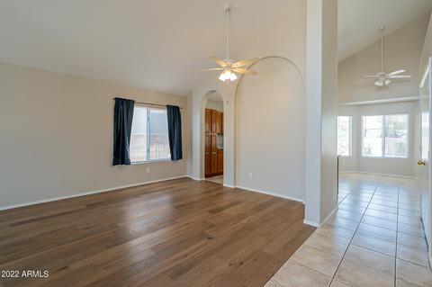 2546 E Taro Ln, Phoenix, AZ 85050 photo 7