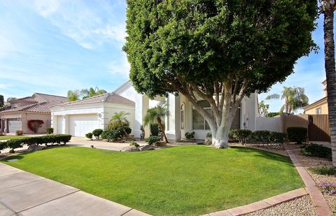 1902 E Willow Tree Ct, Gilbert, AZ 85234 photo 8