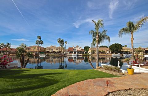 1902 E Willow Tree Ct, Gilbert, AZ 85234 photo 2