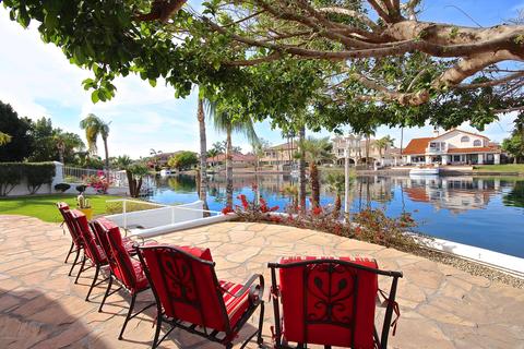 1902 E Willow Tree Ct, Gilbert, AZ 85234 photo 4