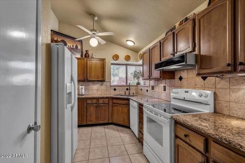518 E Topeka Dr, Phoenix, AZ 85024 photo 5
