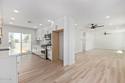 2520 E Vista Dr, Phoenix, AZ 85032 photo 9